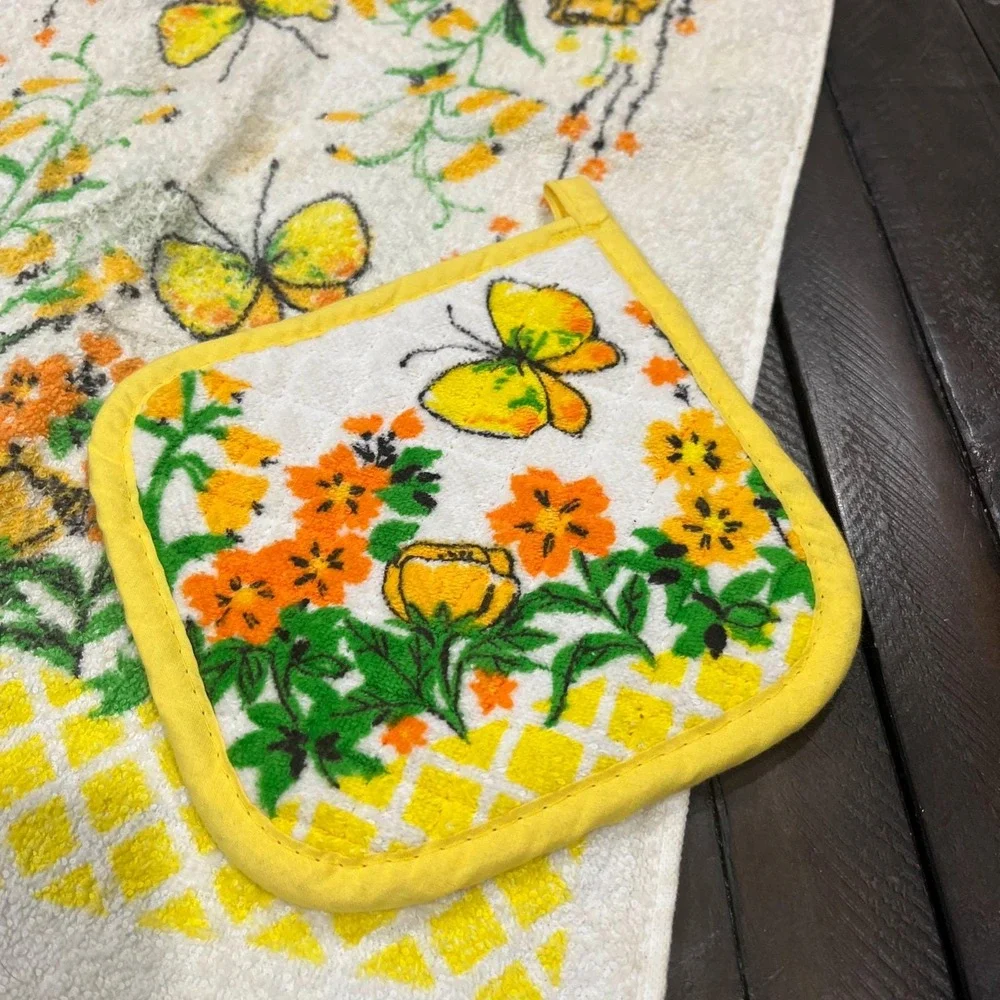 Vintage Sayco Yellow Orange ‎ Butterfly Flowers Print Hot Pad And Kitchen Towel